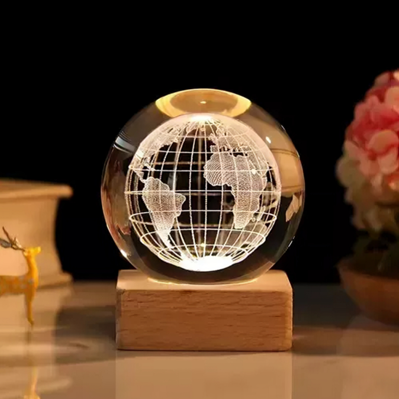 Luminária Cristal de Mesa Sistema Solar Saturno Lua Galáxia LED Base Madeira Enfeite Decorativo Casa