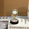 Rosa decorativa com LED em cúpula de vidro
